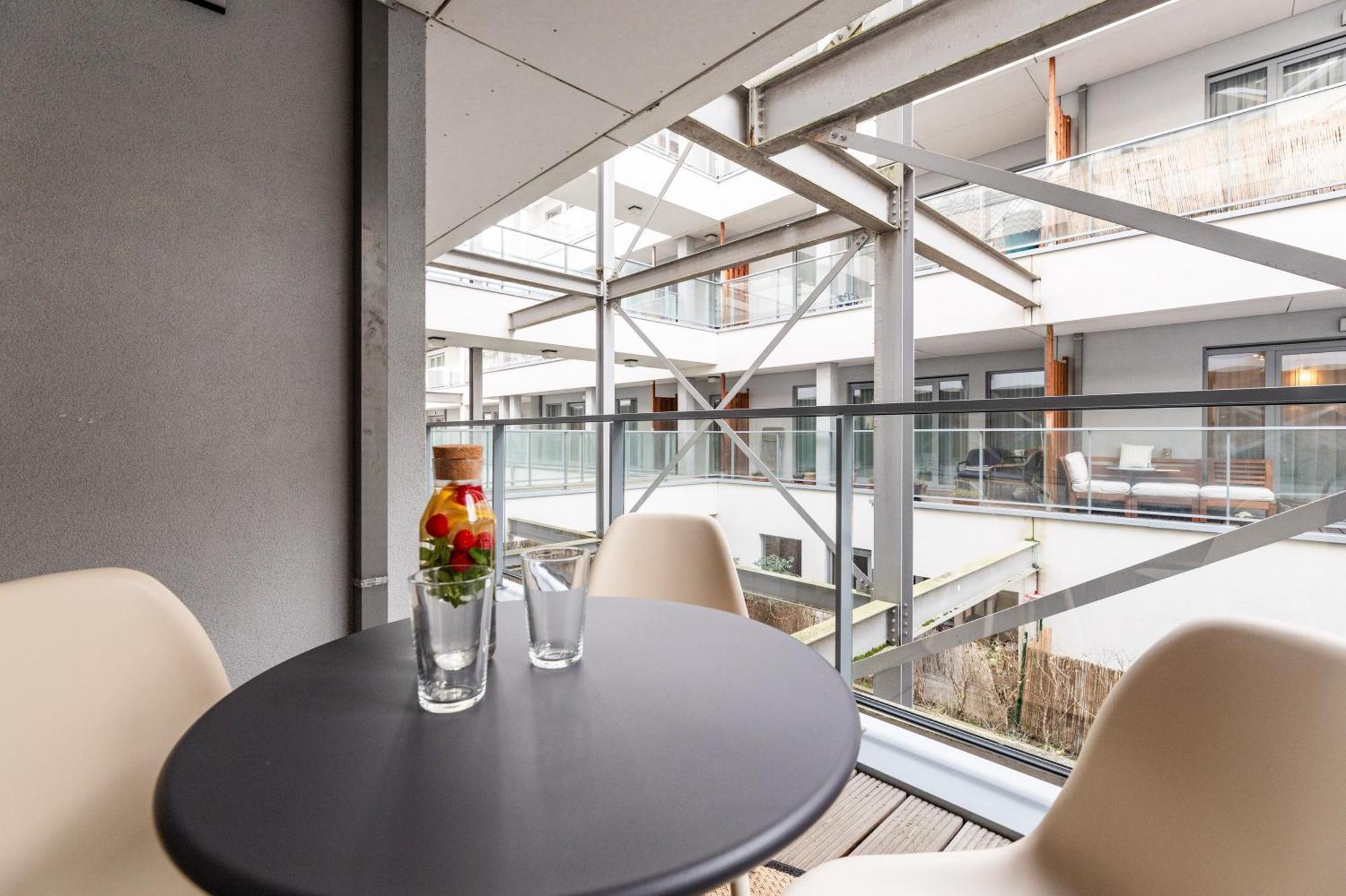 Contemporary Comfort In The Heart Of The Bruxelles