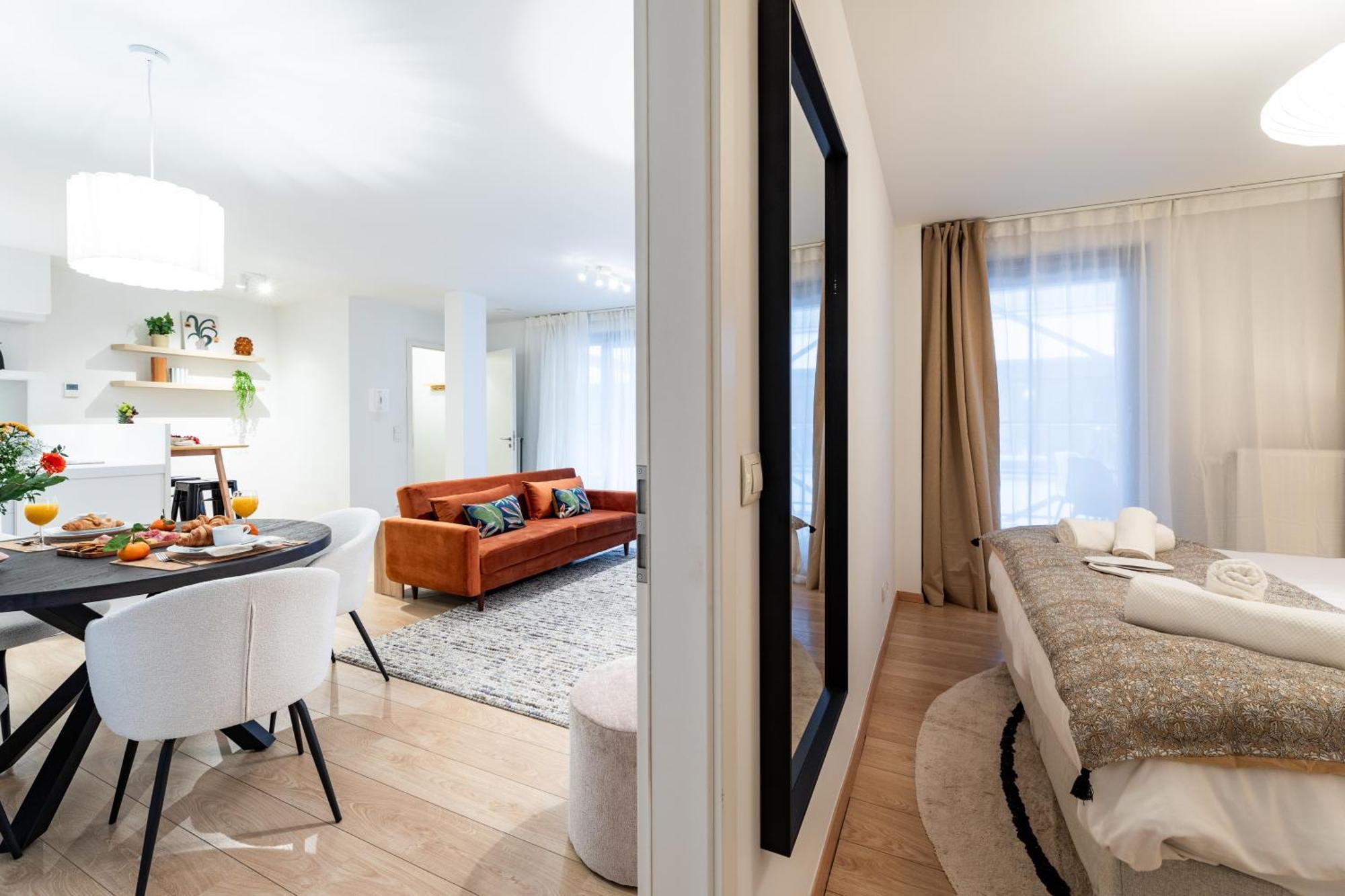 Contemporary Comfort In The Heart Of The Appartement *