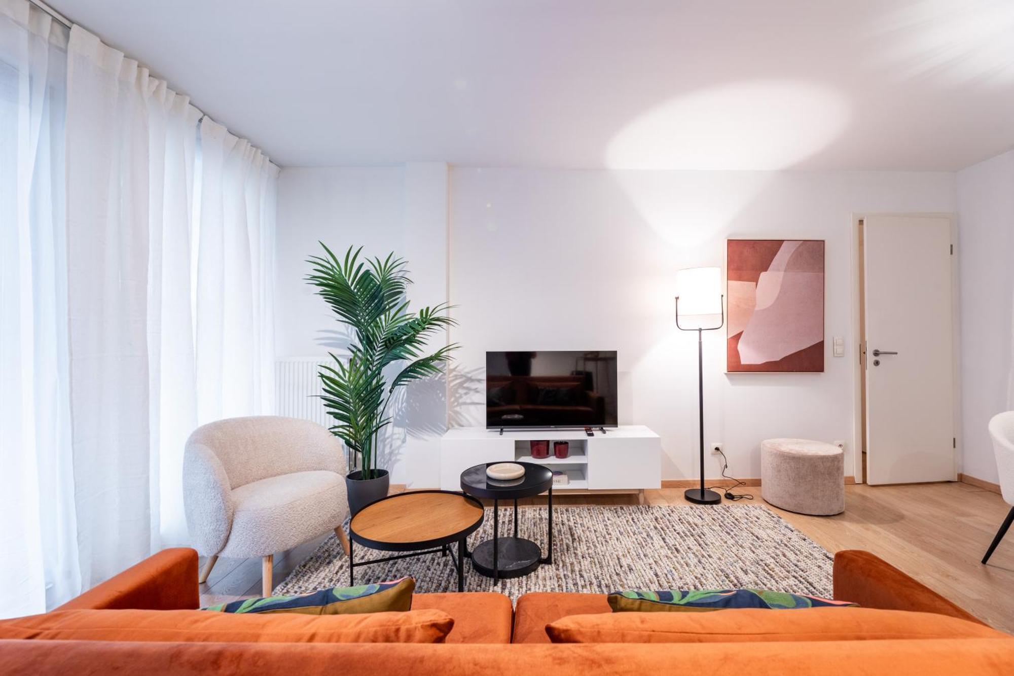 Contemporary Comfort In The Heart Of The Bruxelles