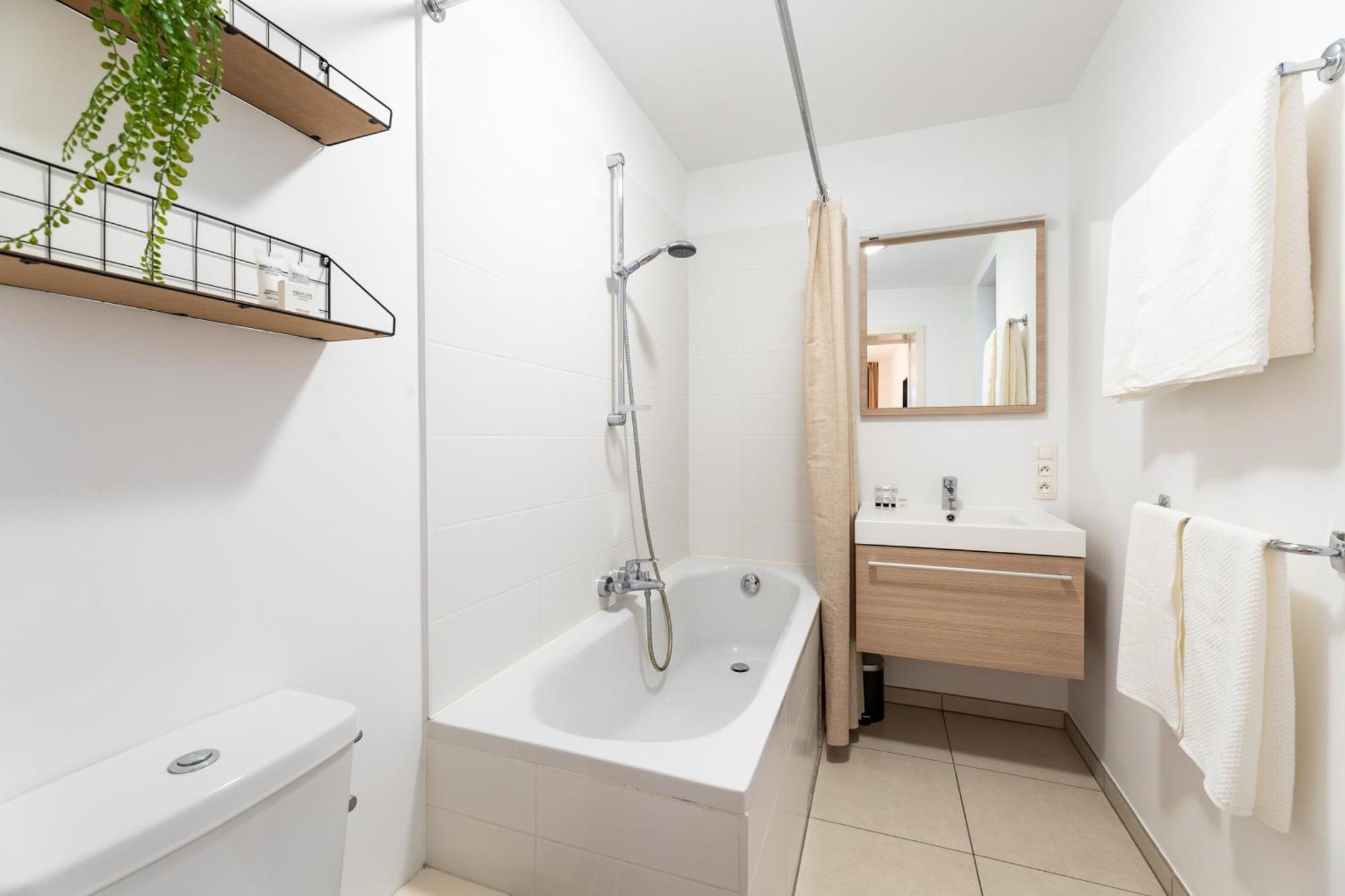 Contemporary Comfort In The Heart Of The * Bruxelles